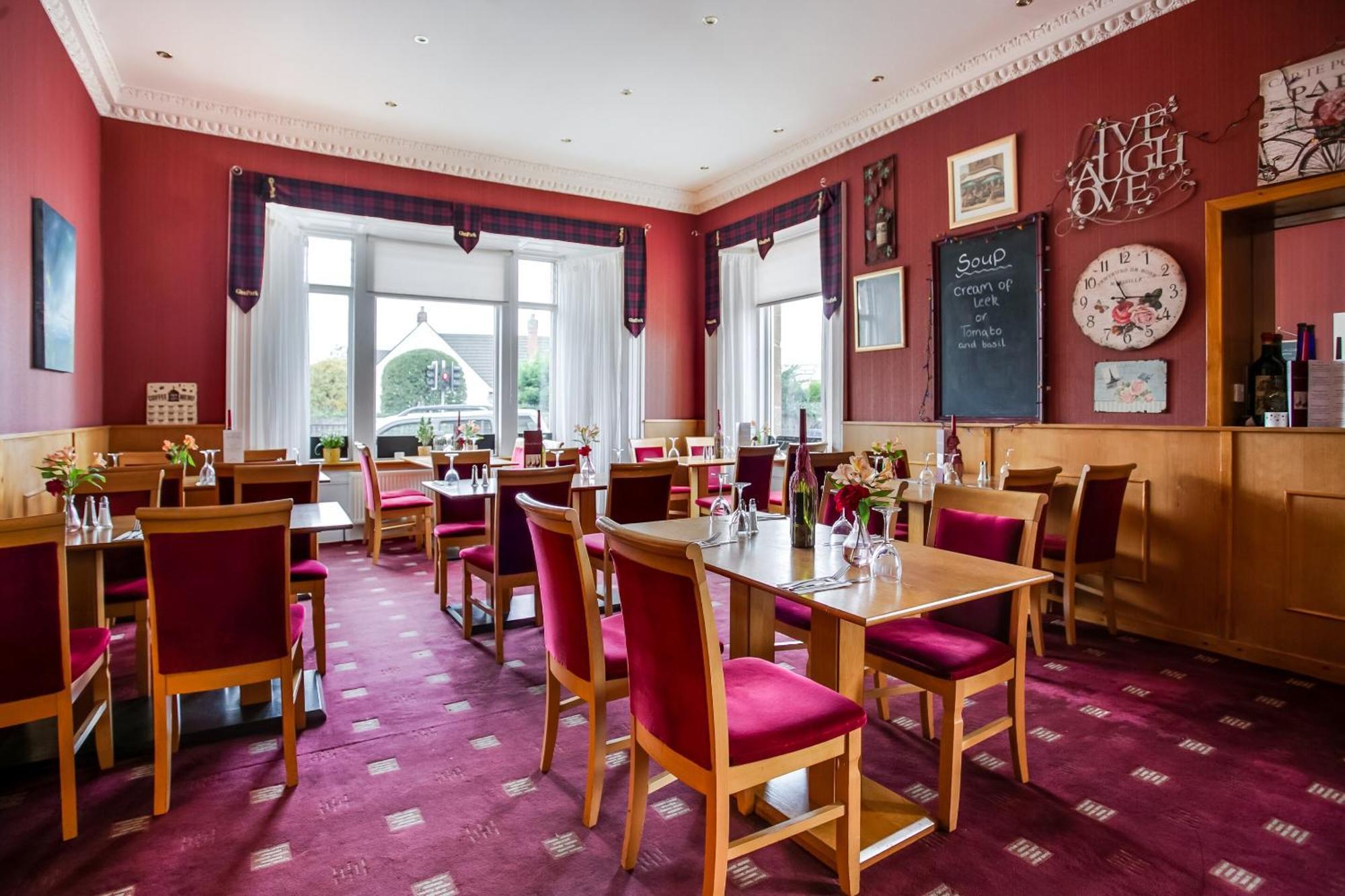 Oyo Glenpark Hotel, Ayr Central Exterior foto